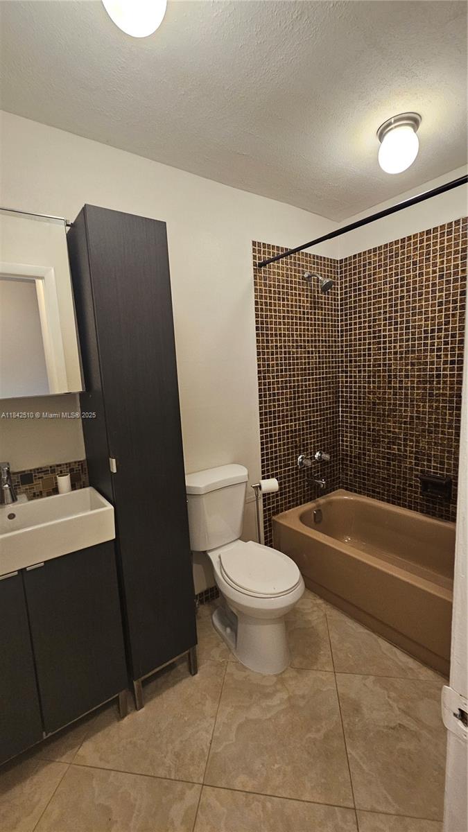 NOVA HILLS NORTH CONDO - Residential