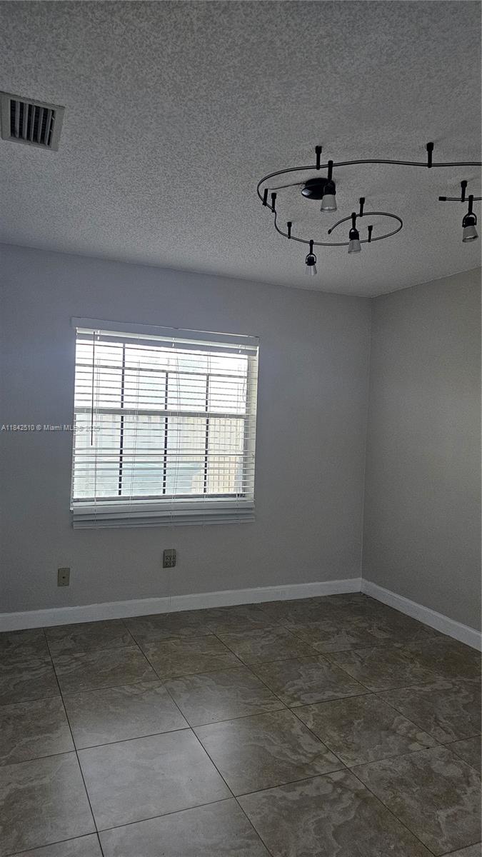 NOVA HILLS NORTH CONDO - Residential