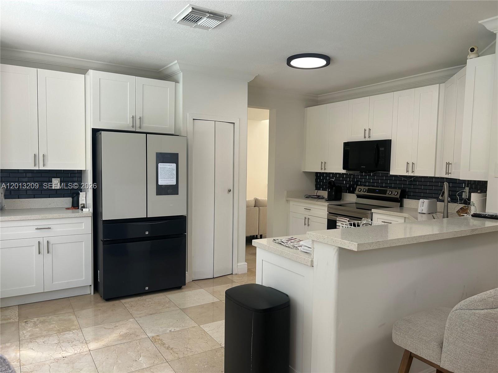 COSTA BONITA - Residential Lease