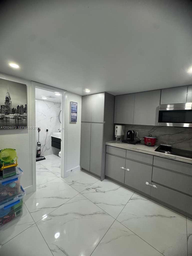 MIDWAY FOREST CONDO - Residential