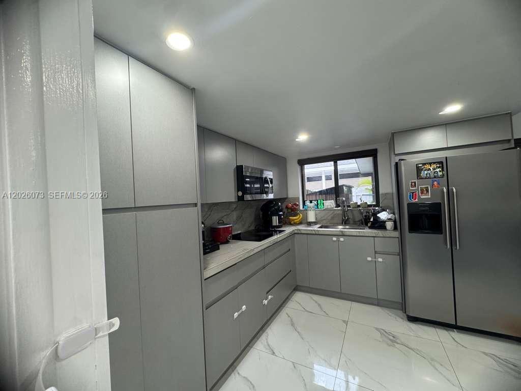 MIDWAY FOREST CONDO - Residential