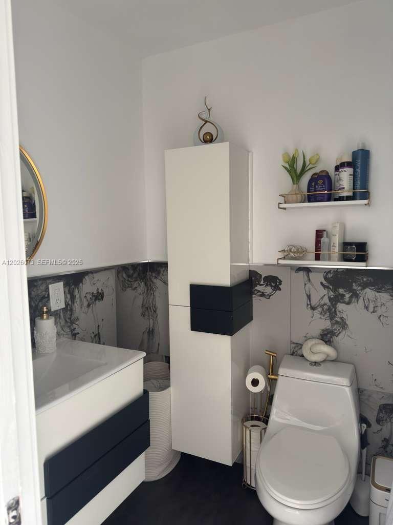 MIDWAY FOREST CONDO - Residential