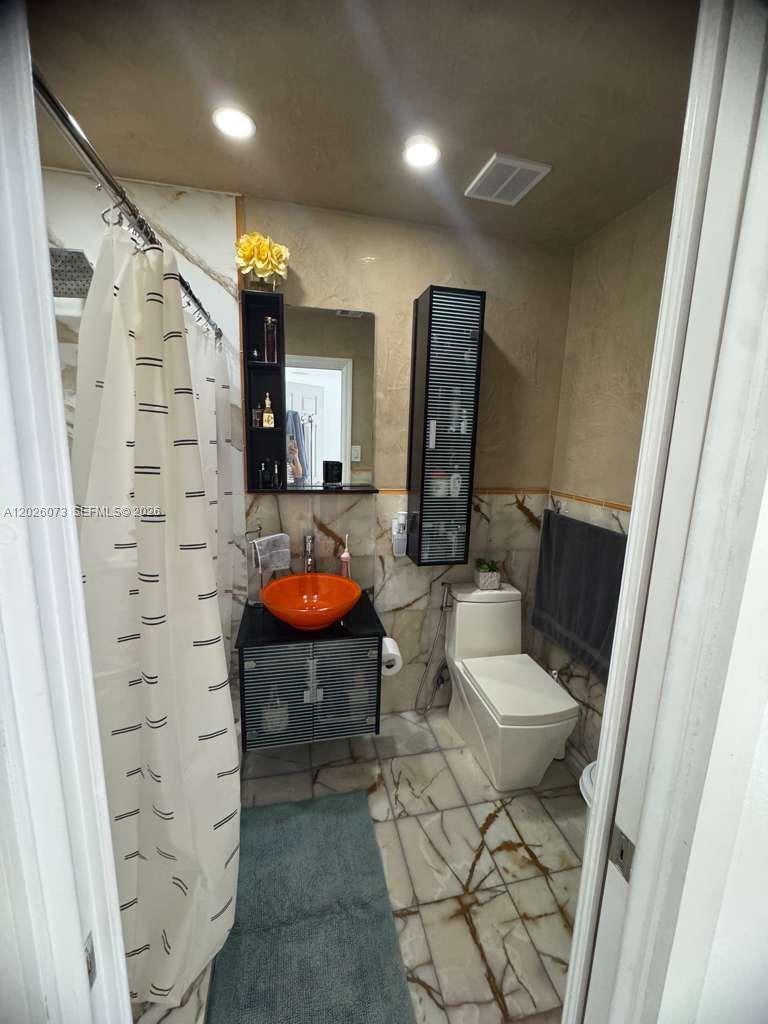 MIDWAY FOREST CONDO - Residential