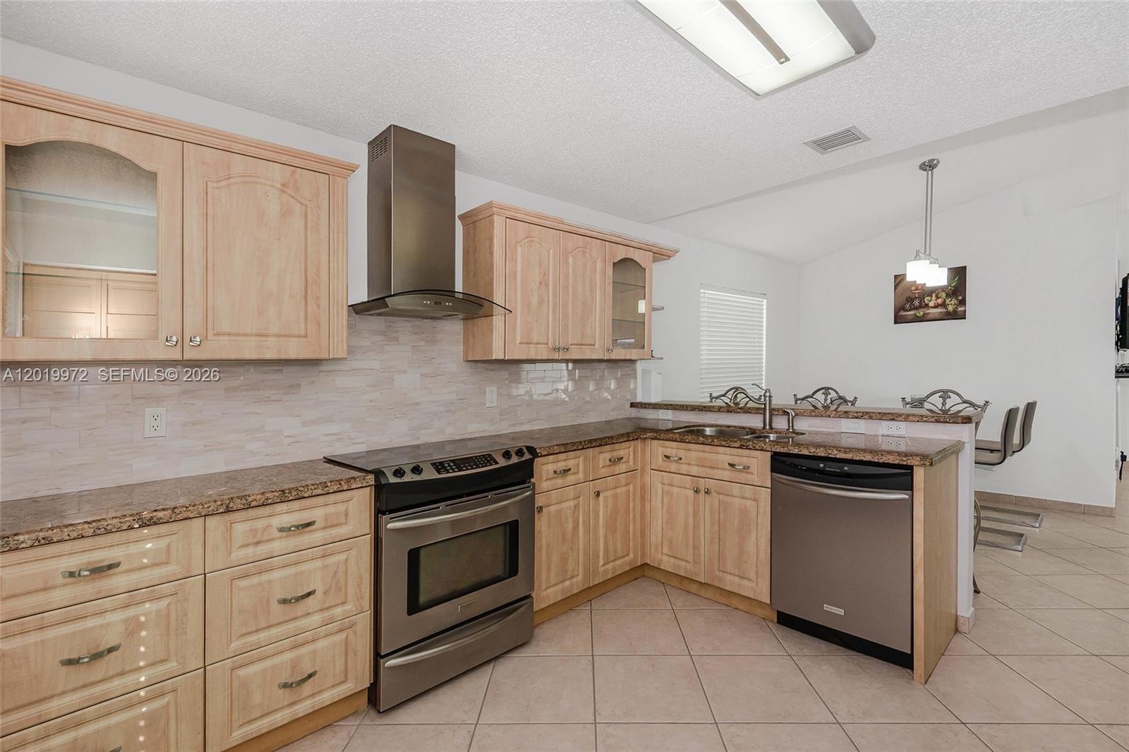 SILVER LAKES PHASE III - Residential