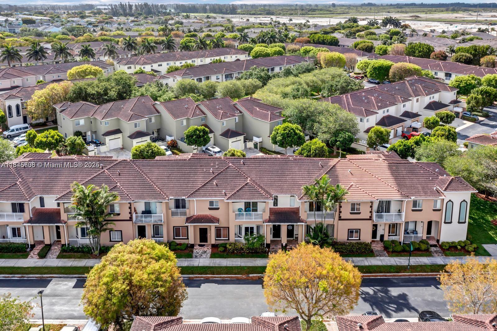 TOWNGATE NORTH - Residential