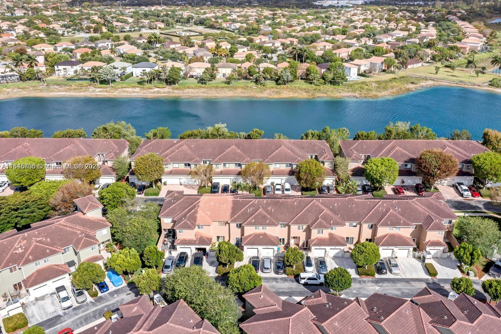 TOWNGATE NORTH - Residential