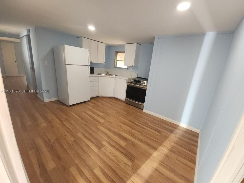 Photo of 9165 Highpoint Dr #H, Palm Beach Gardens, FL 33403 (MLS # A11971573)