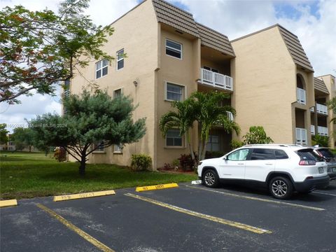 Condominium in Sunrise FL 9241 Sunrise Lakes Blvd Blvd.jpg