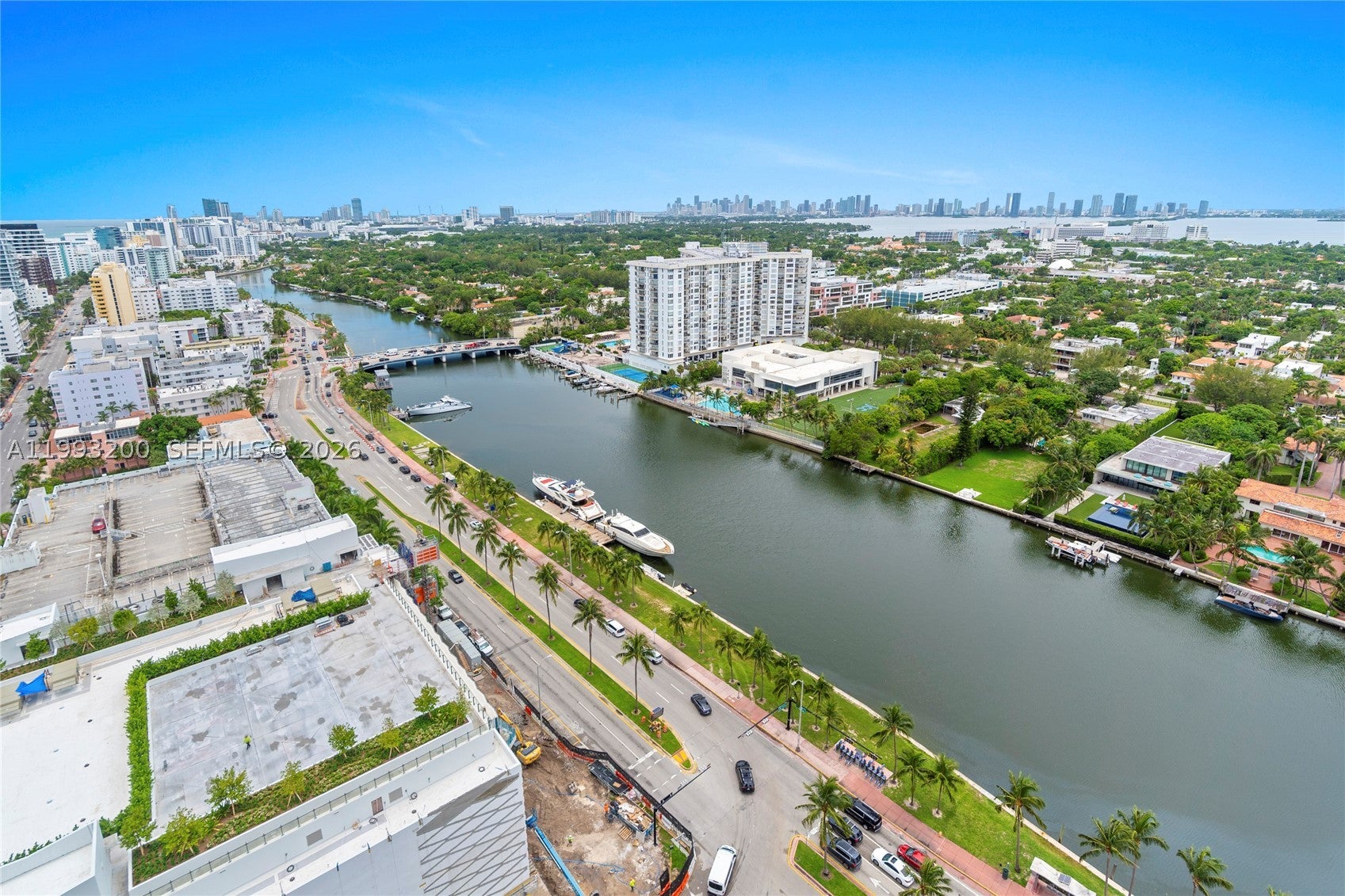 4401 Collins Ave 2612