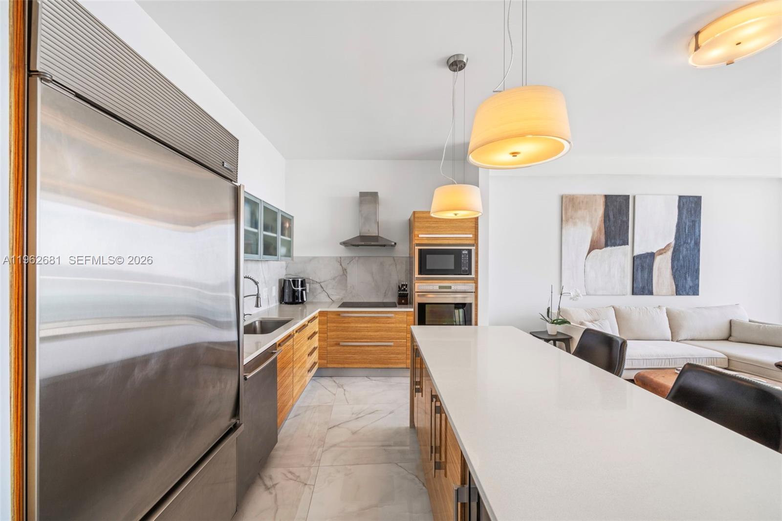 2020 N Bayshore Dr 2305