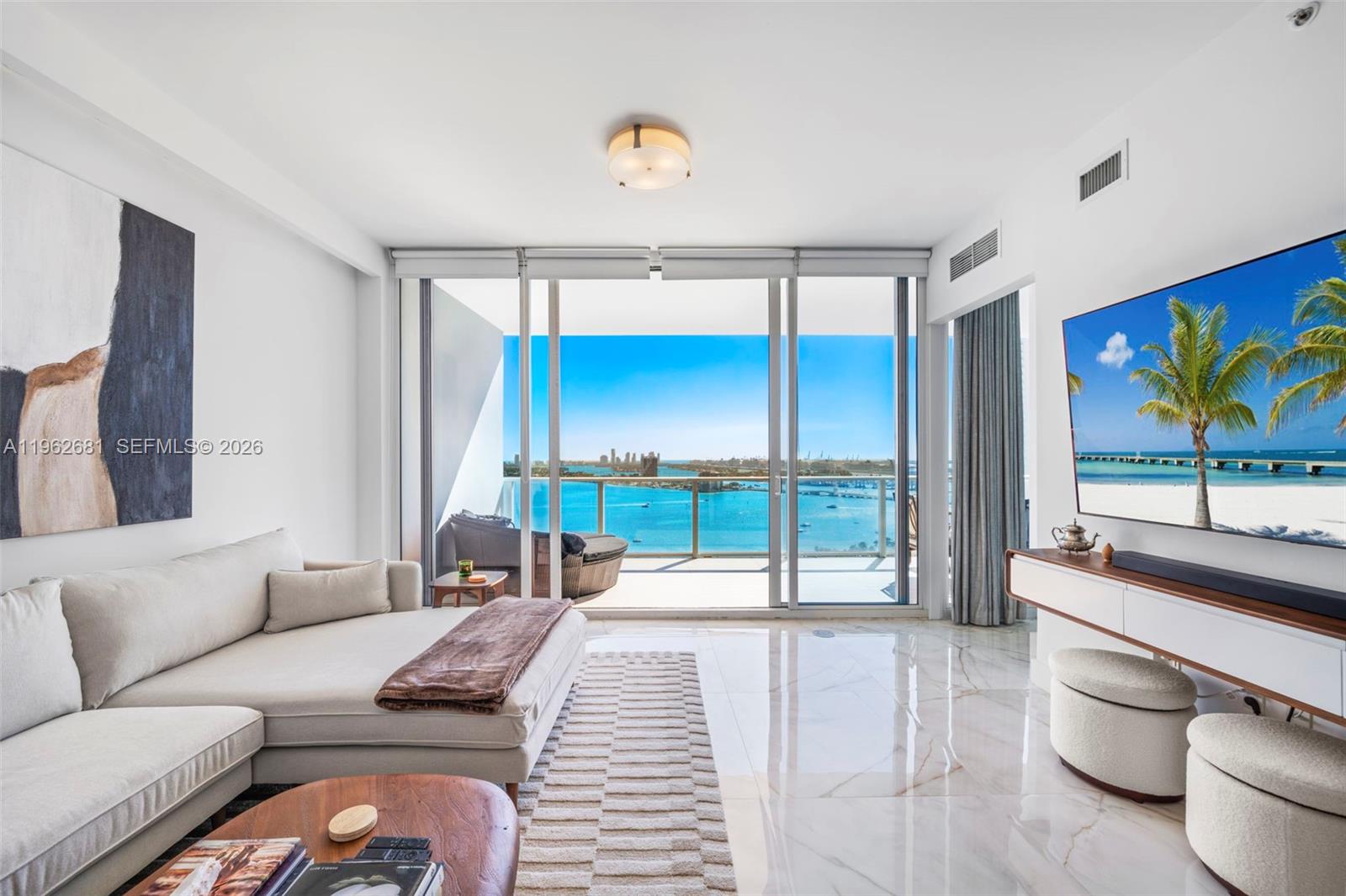 2020 N Bayshore Dr 2305