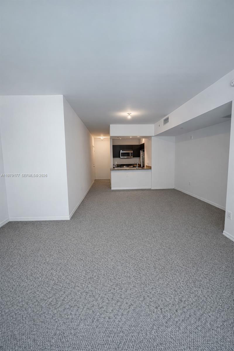 THE PLAZA 851 BRICKELL CO - Residential Lease