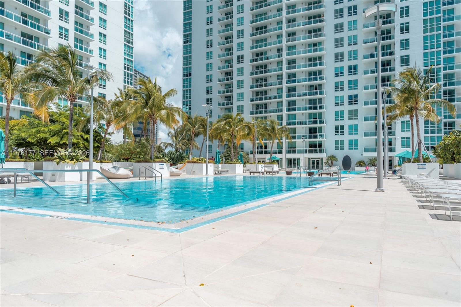 THE PLAZA 851 BRICKELL CO - Residential Lease