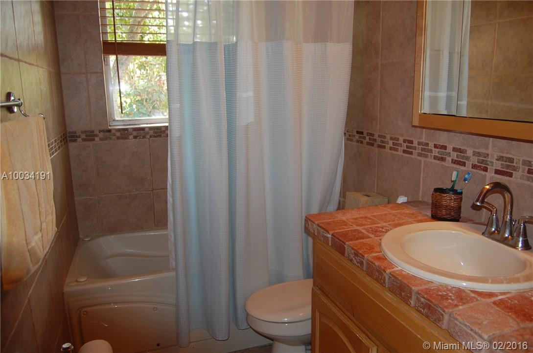 Mary-Knoll 39-48 B - Residential Lease