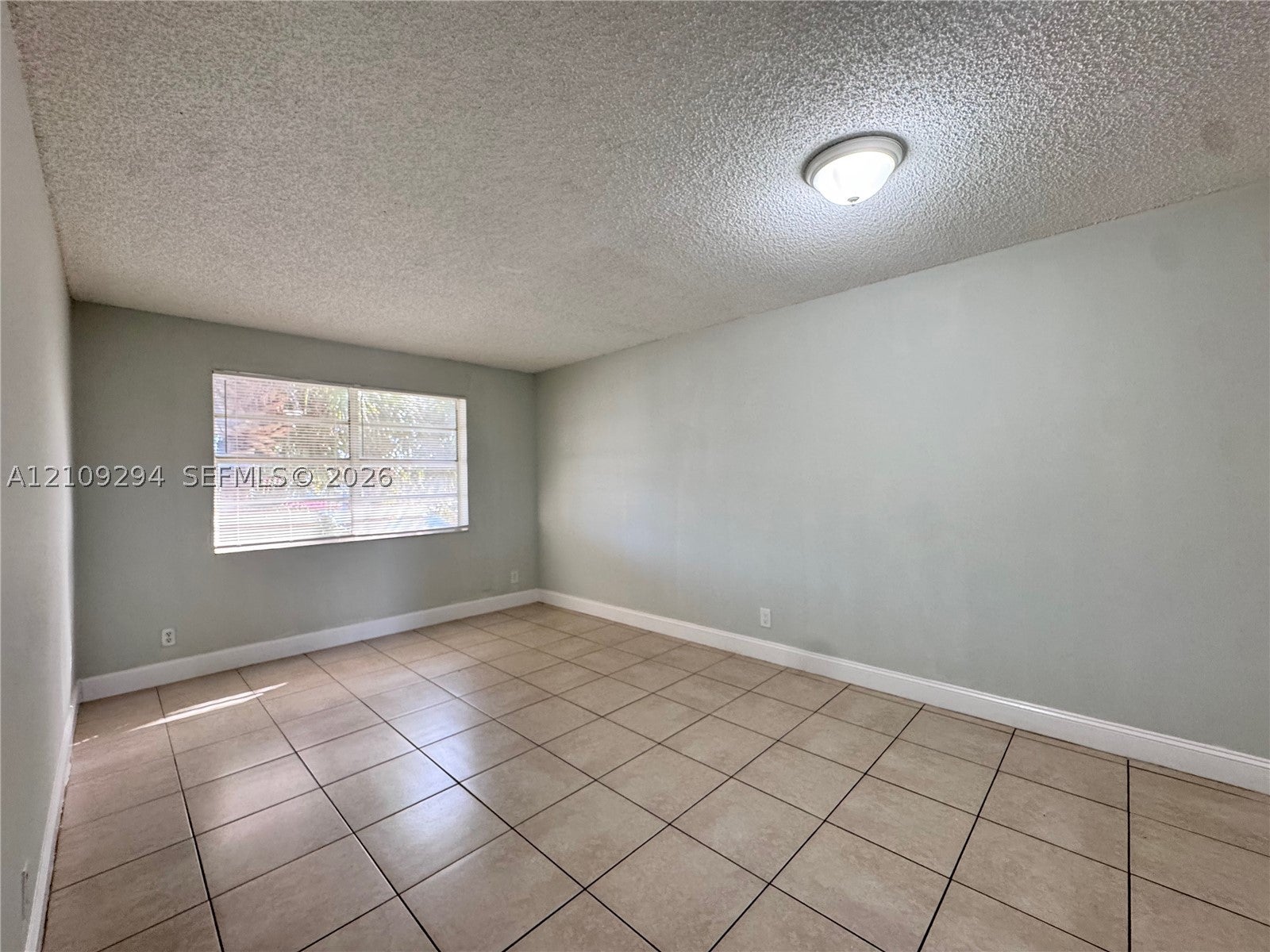 95 NE 41st St O227