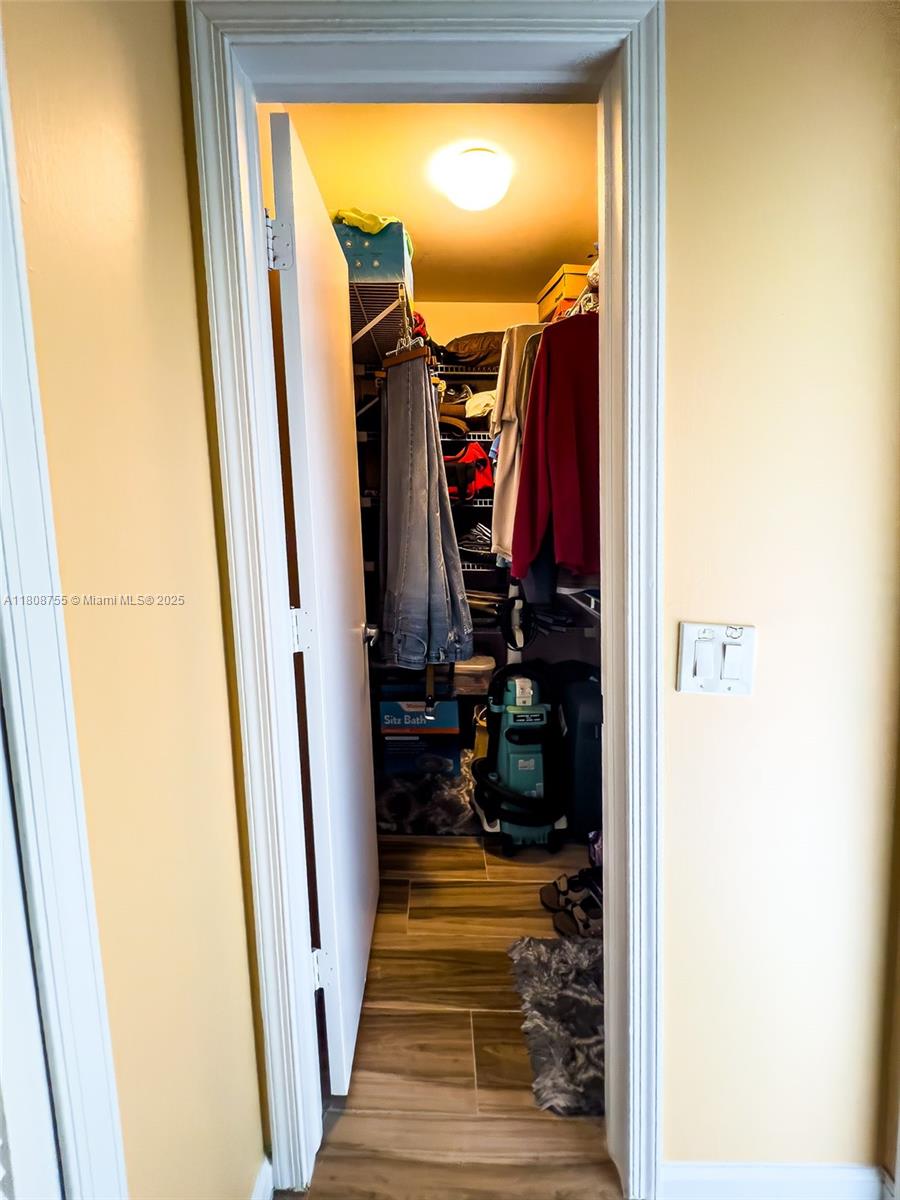 GREENTREE VILLAS CONDO - Residential