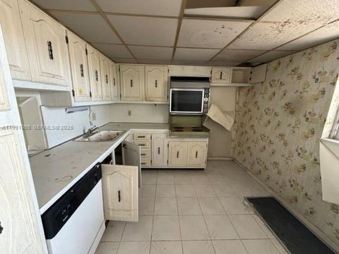 2615 NE 1st Ct 305 Boynton Beach FL 33435