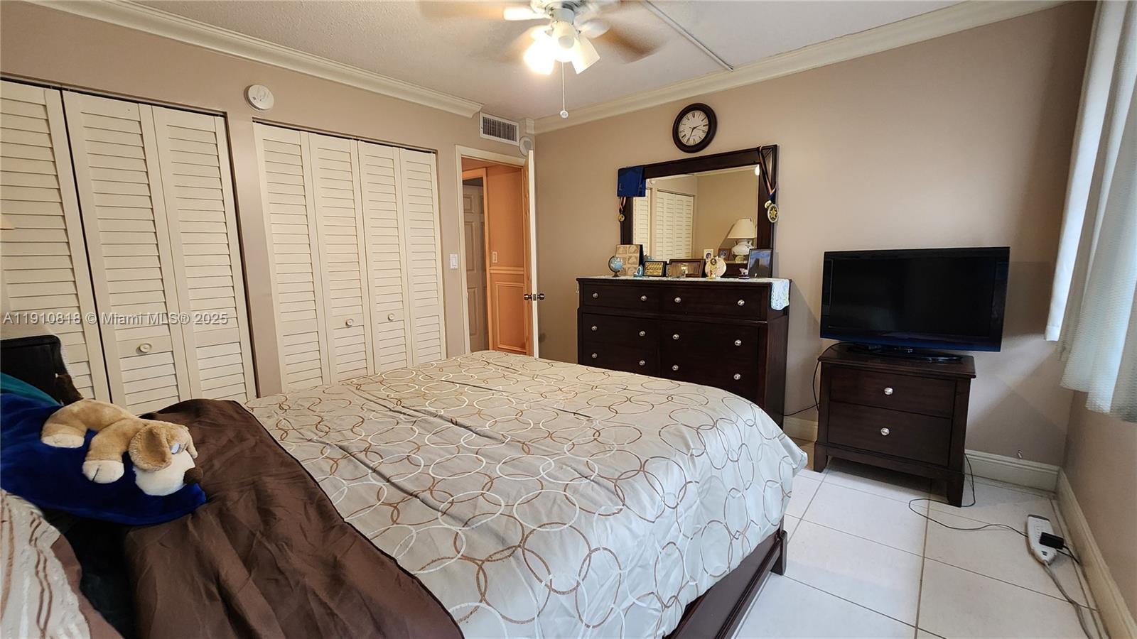 IMPERIAL TOWERS CONDO - Residential