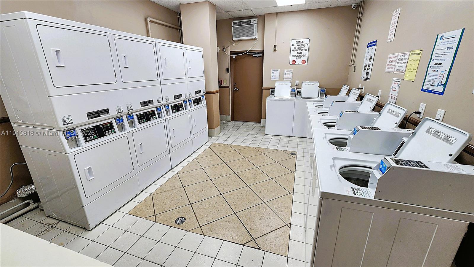 IMPERIAL TOWERS CONDO - Residential