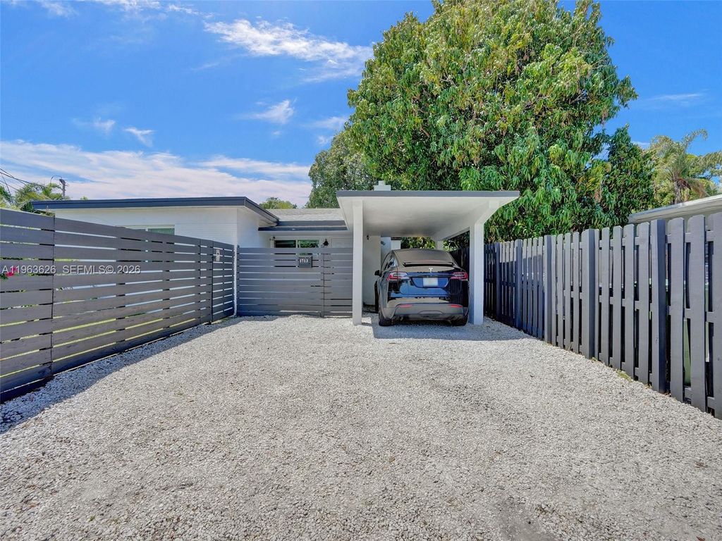 Photo of 1713 NE 15th Ave, Fort Lauderdale, FL 33305 (MLS # A11963626)