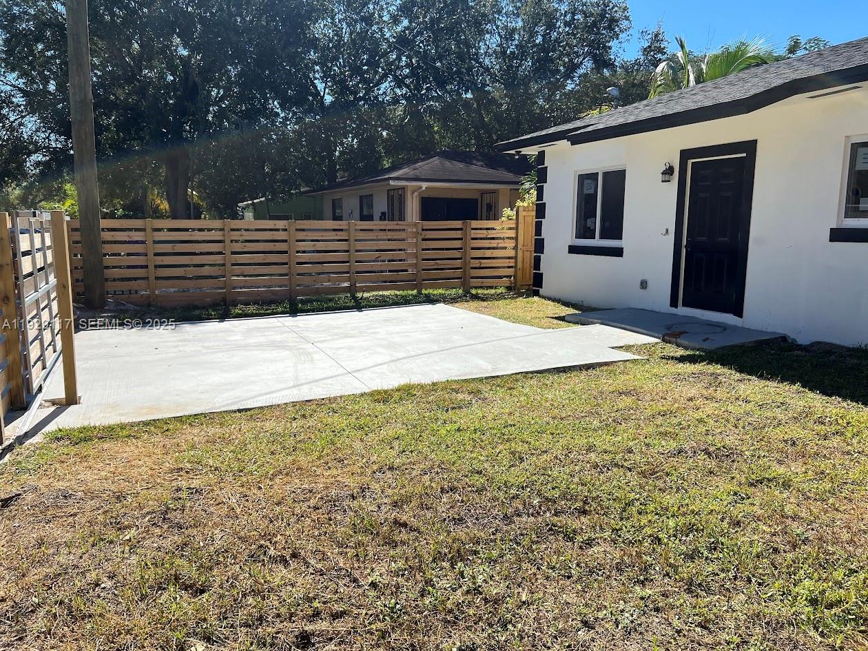 PINEWOOD PARK - Residential Income