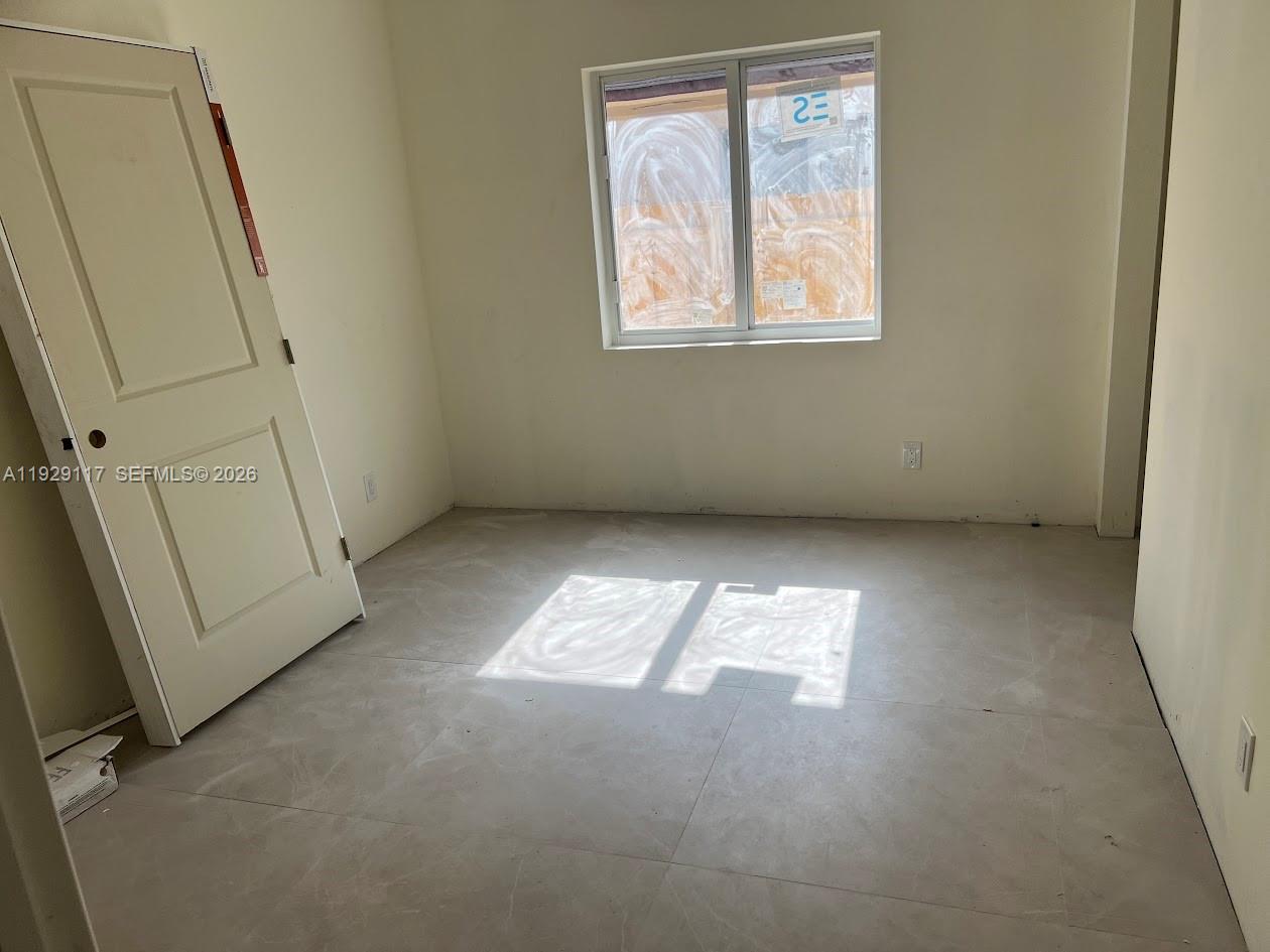 PINEWOOD PARK - Residential Income