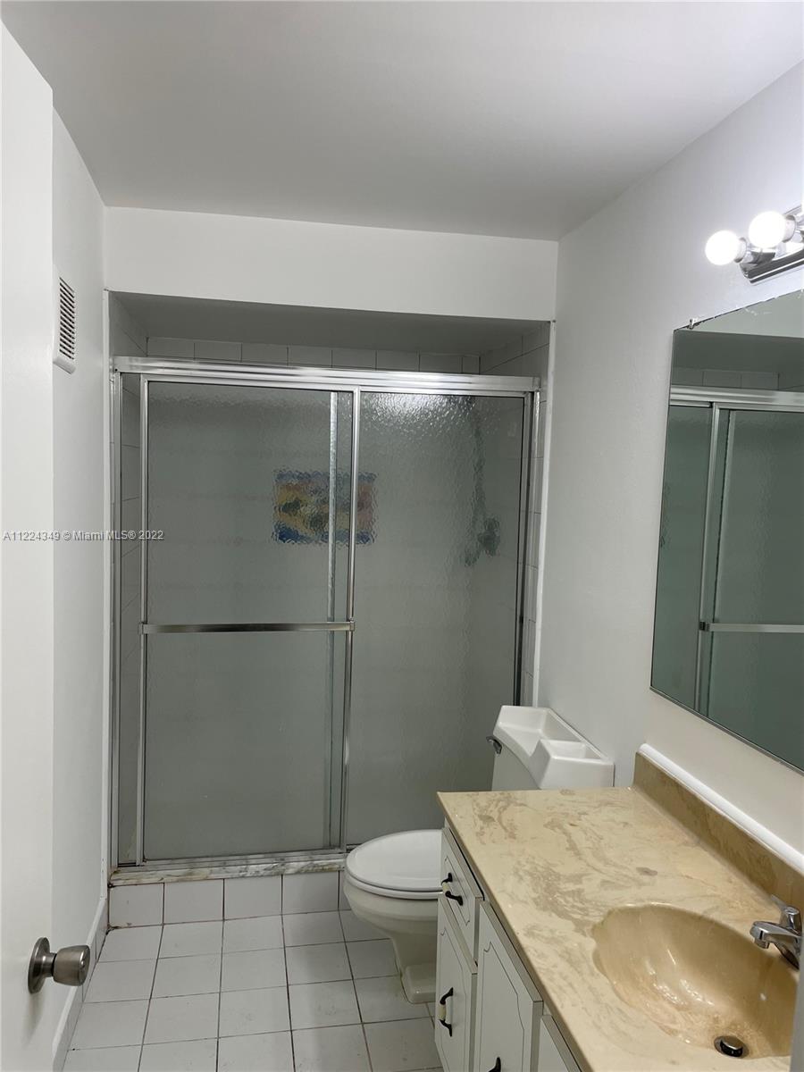 RACQUET CLUB 6 AT BONAVEN - Residential Lease