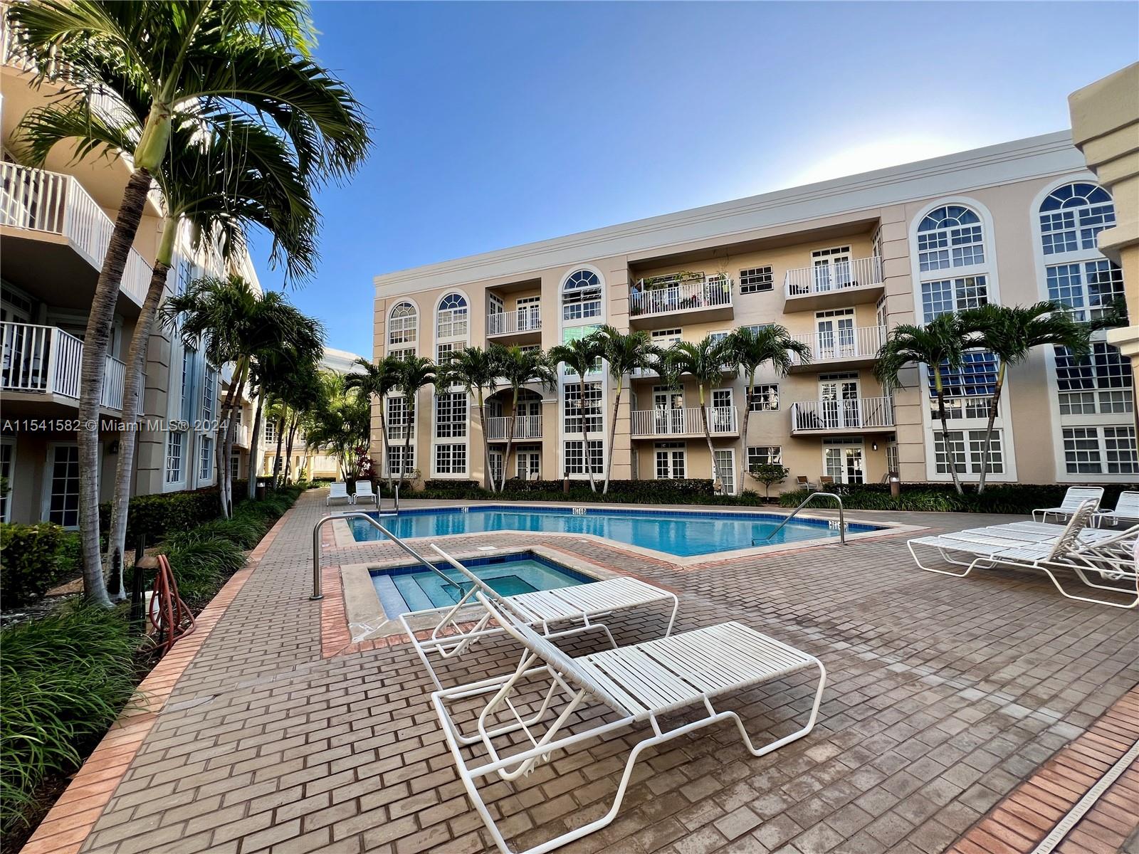 UNIVERSITY INN CONDO - Residential