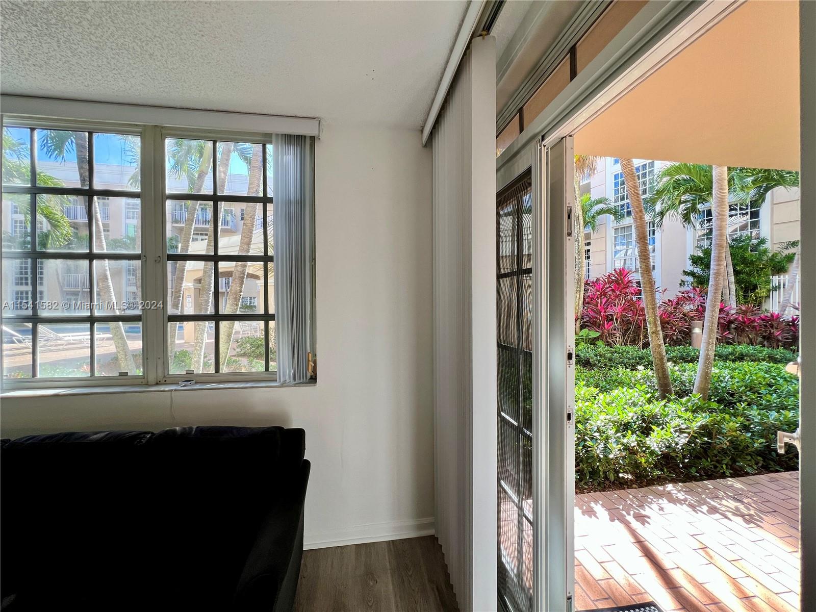 UNIVERSITY INN CONDO - Residential