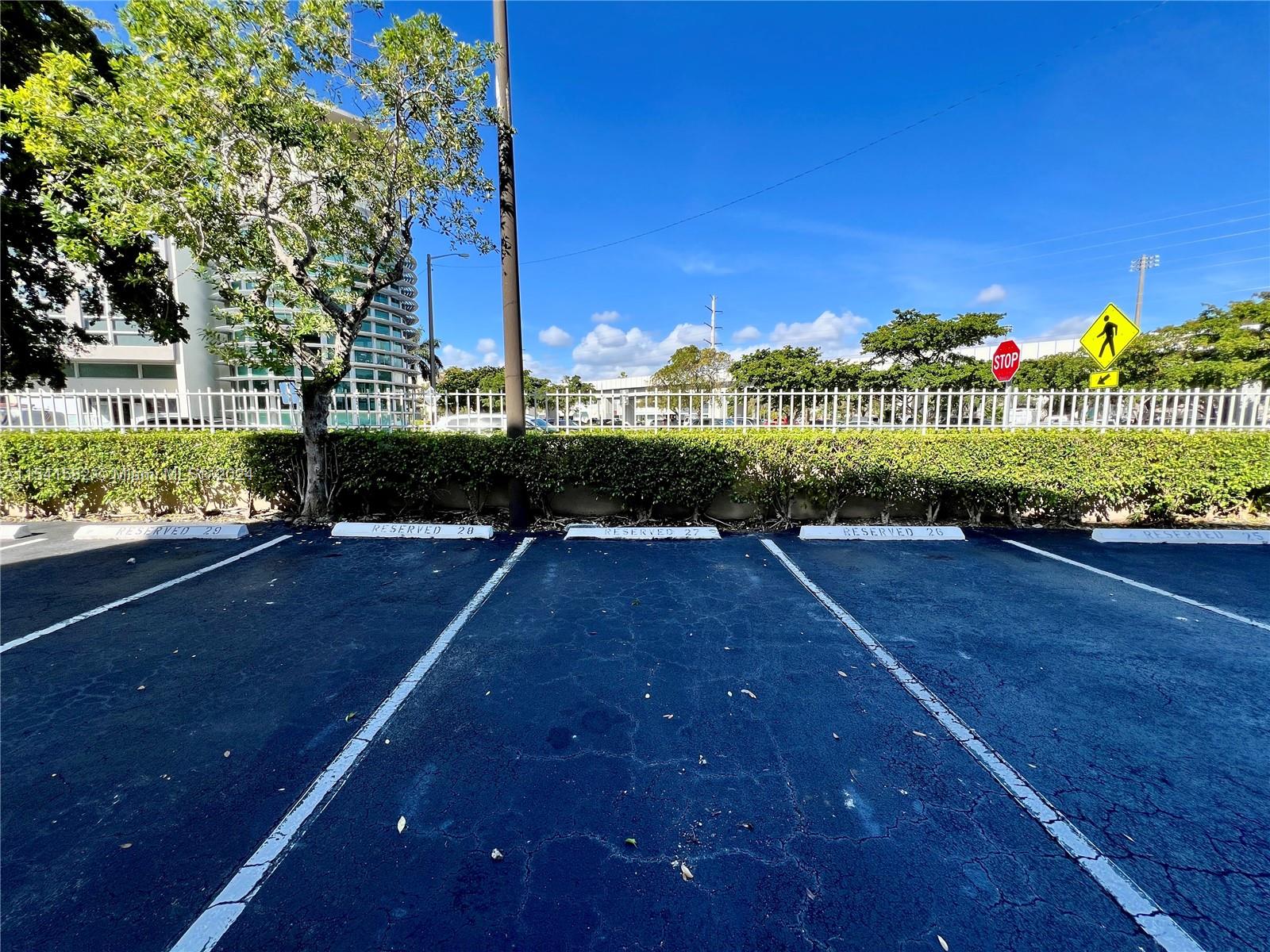 UNIVERSITY INN CONDO - Residential