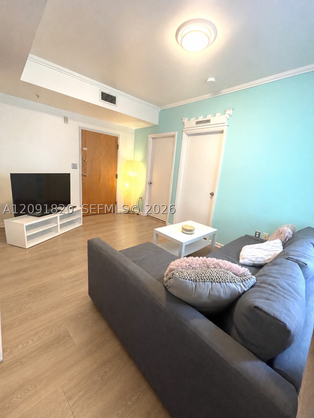 1542 Drexel Ave 104