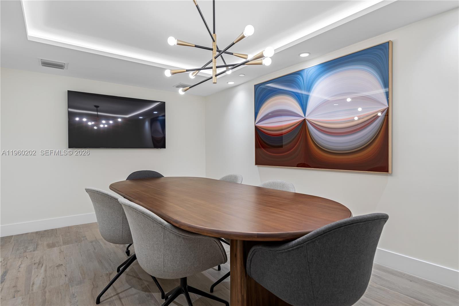 TOWN OF MODELO (DANIA) B- - Residential Lease