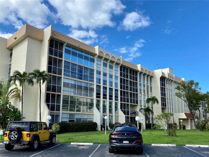 GREAT INVESTMENT!!!***Beautiful 1BD/1 BATH apartment located in heart of Hallandale Beach*** Upgraded kitchen and bathroom, tile floors, walk-in closet, large bedroom, freshly painted ***Building offers a heated pool, clubhouse, tennis courts. Located across the street from the park and playground for kids. Less than a mile from the beach. Walking distance to the shopping plazas, restaurants, Walmart, Publix, Starbucks and CVS. GREAT LOCATION!**CAN BE RENTED RIGHT AWAY AFTER THE CLOSING***Currently tenant occupied UNTIL APRIL 22, 2026 ($1,750/month)