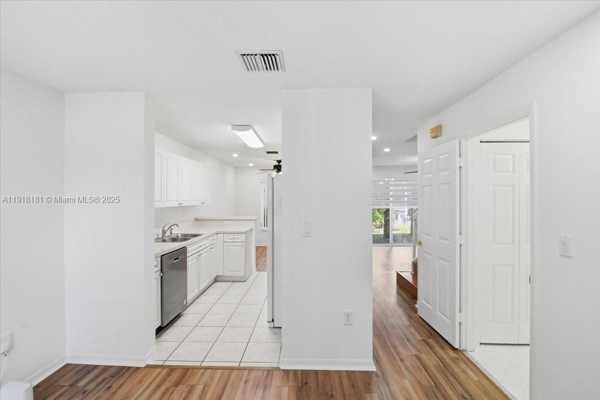 PEMBROKE ISLES 1 - Residential Lease