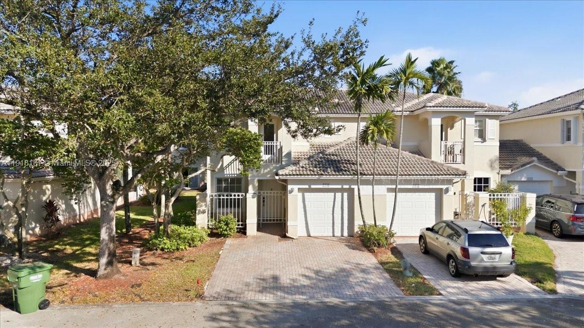 PEMBROKE ISLES 1 - Residential Lease