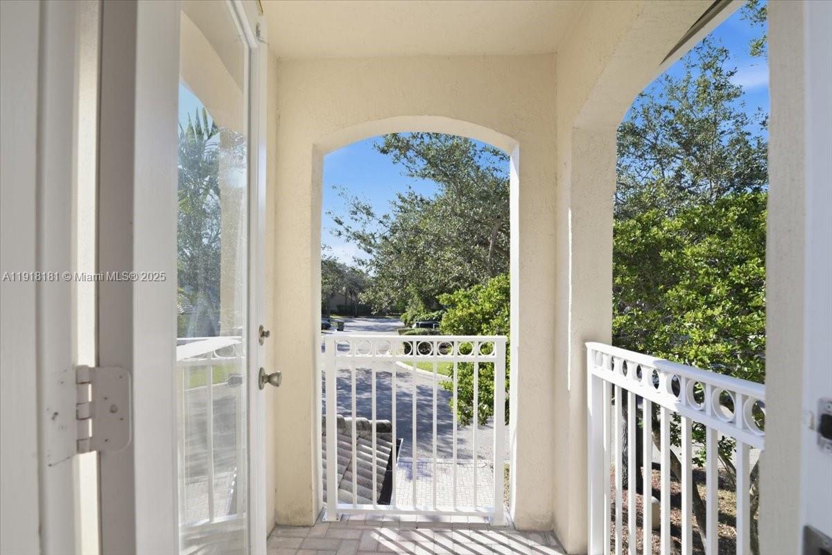 PEMBROKE ISLES 1 - Residential Lease