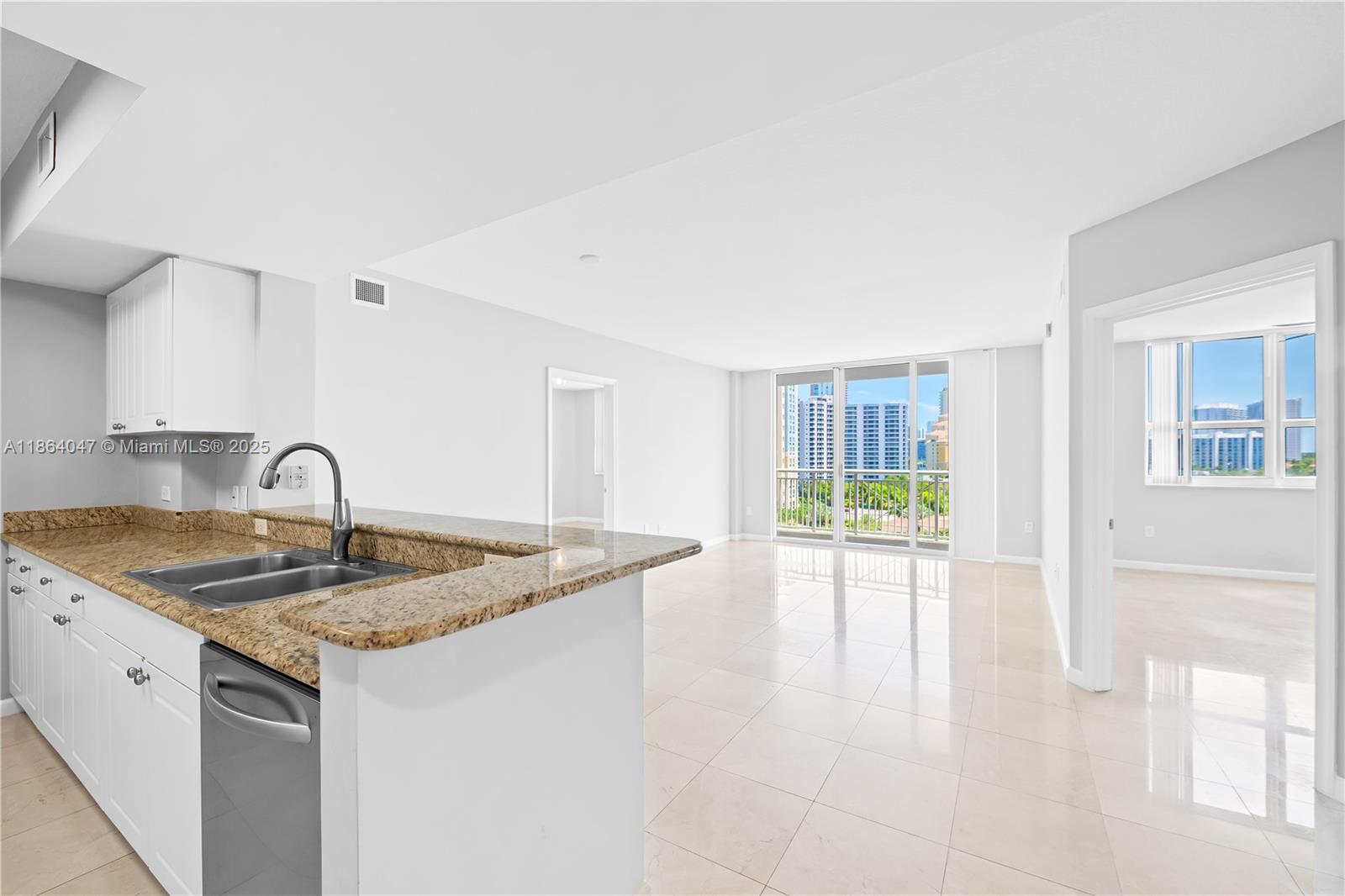 Available for Rent – Luxurious 2-Bed/2-Bath at Turnberry on the Green, Aventura!
Spacious split-bedroom floor plan with stunning views. Enjoy world-class amenities including a 24-hour attended lobby, valet parking, fitness center, resort-style pool, Jacuzzi, game room, children’s play area, BBQ area, conference room, and party room.
Unbeatable location—just steps from Aventura Mall and the scenic jogging path around the golf course. Only minutes from Sunny Isles Beach, Gulfstream Park Casino, and a wide variety of restaurants and entertainment.