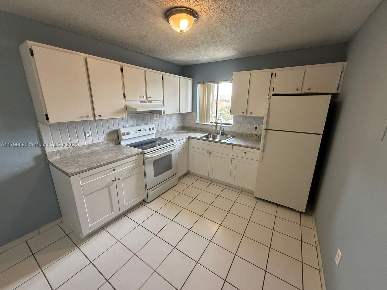6278 W 22nd Ct 22