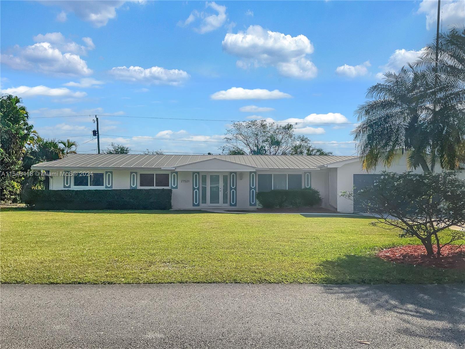 Property for Sale at 27521 Sw 165th Ave, Homestead, Miami-Dade County, Florida - Bedrooms: 4 
Bathrooms: 3  - $701,000