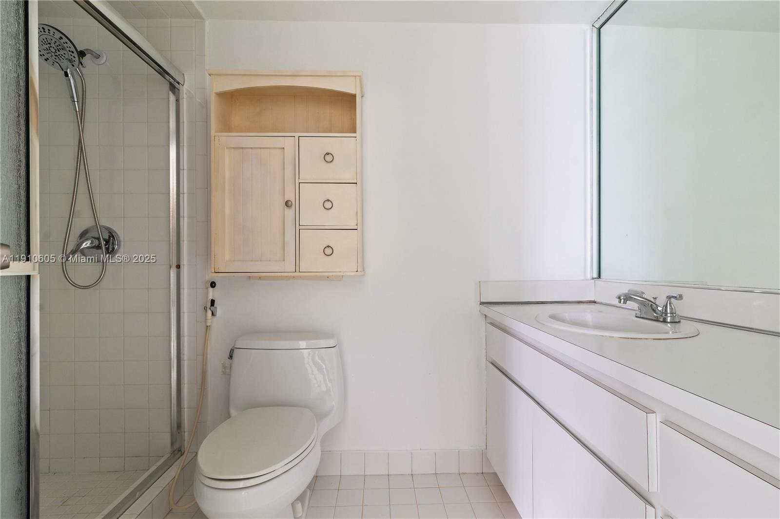 10353 N Kendall Dr BB1