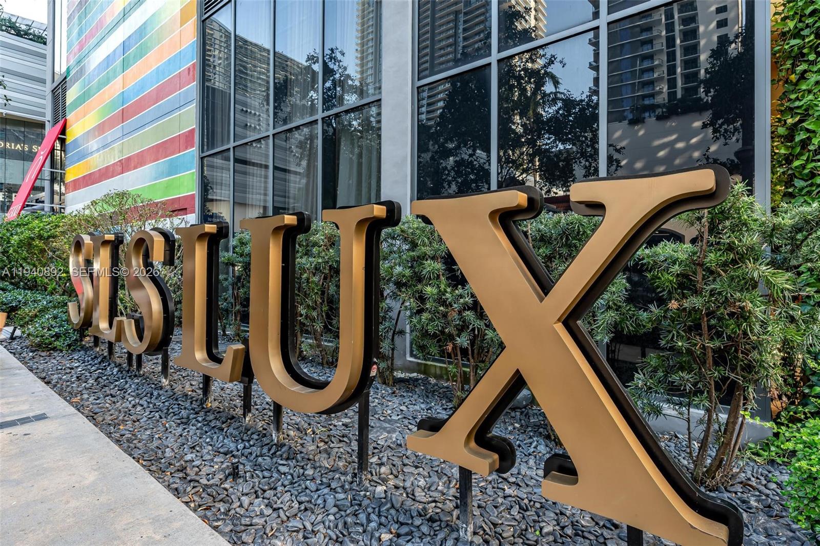 801 SMA RESIDENCES CONDO - Residential Lease