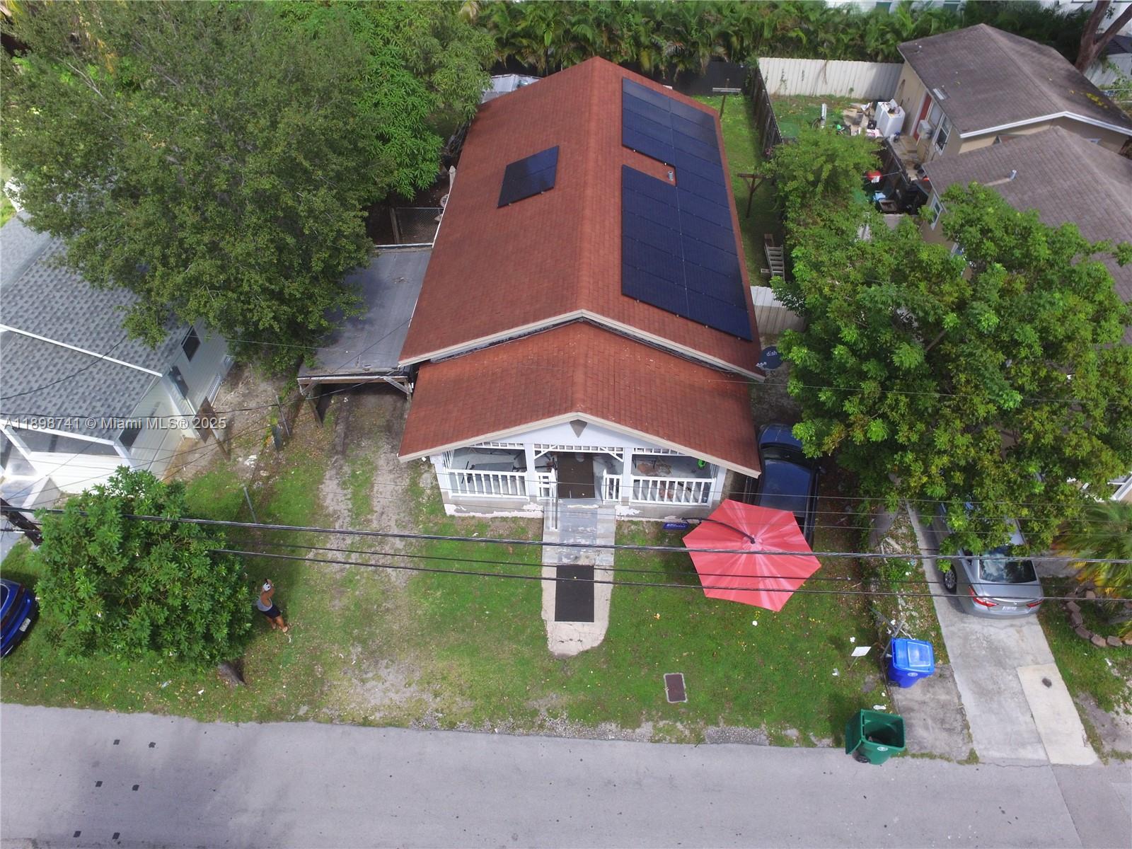 3759 Florida Ave, Miami, FL, 33133/$695,000 1 3759 Florida Ave