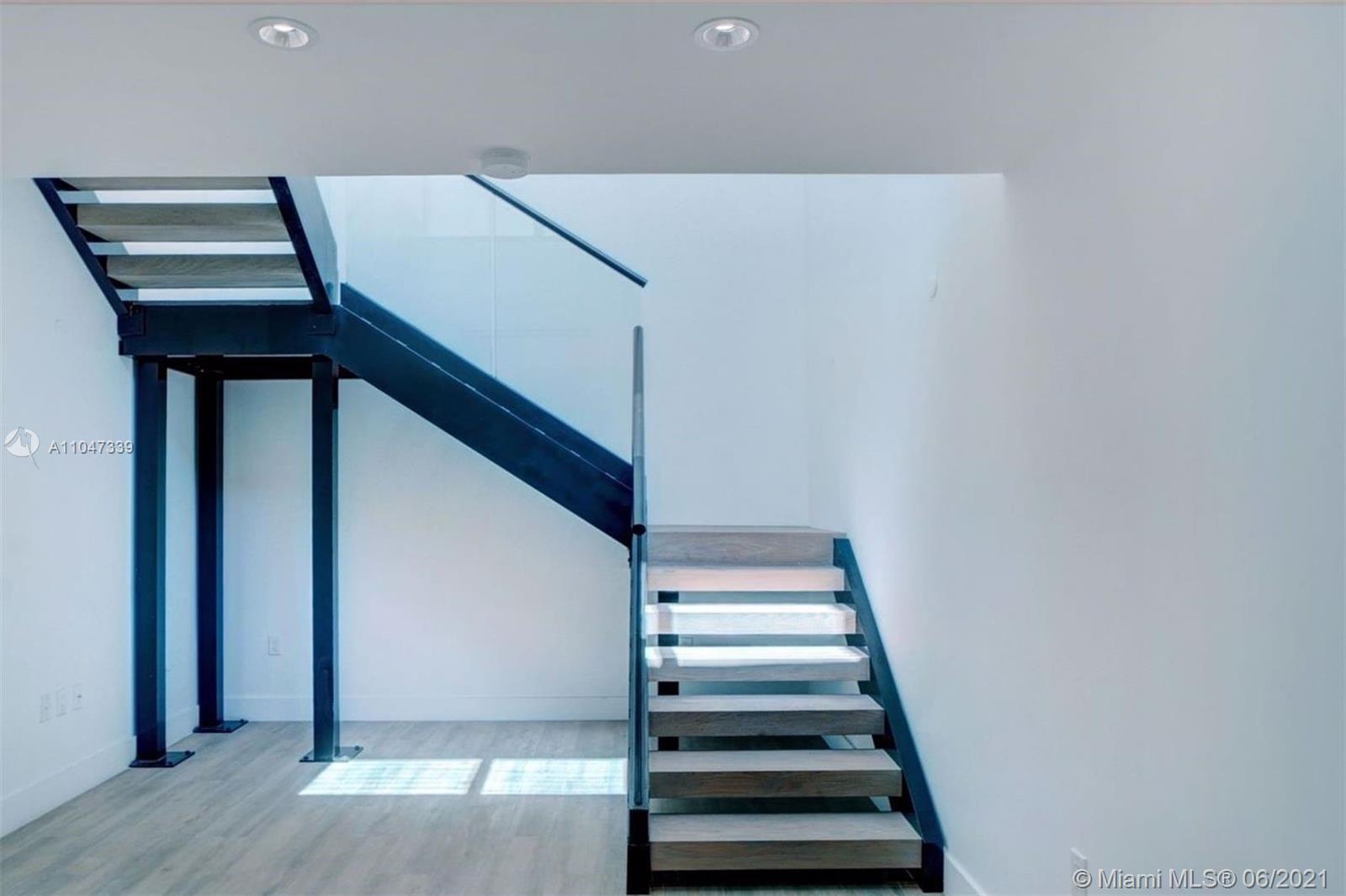 SAGE BEACH CONDO - Residential