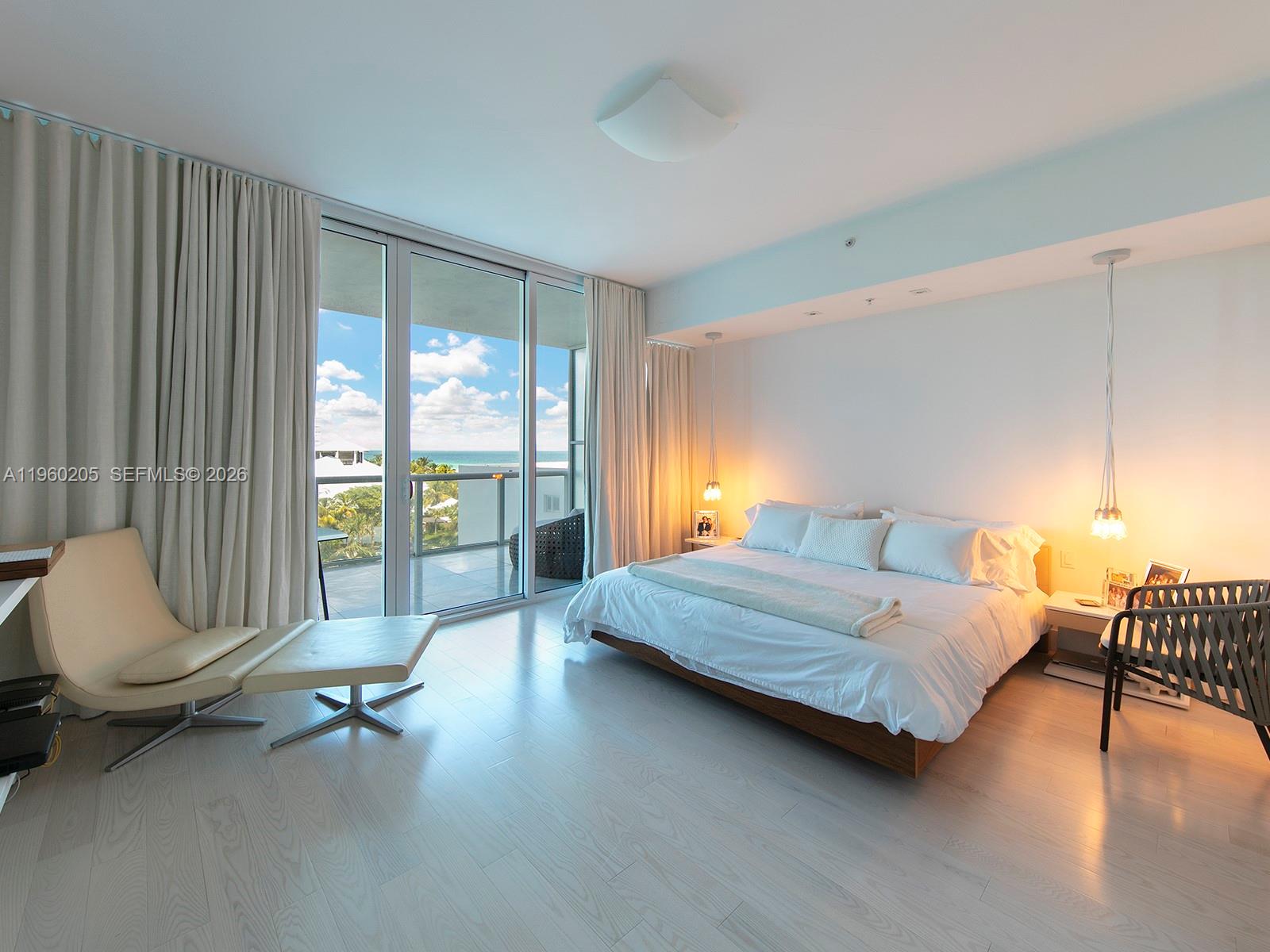 CONTINUUM ON SOUTH BEACH - Residential