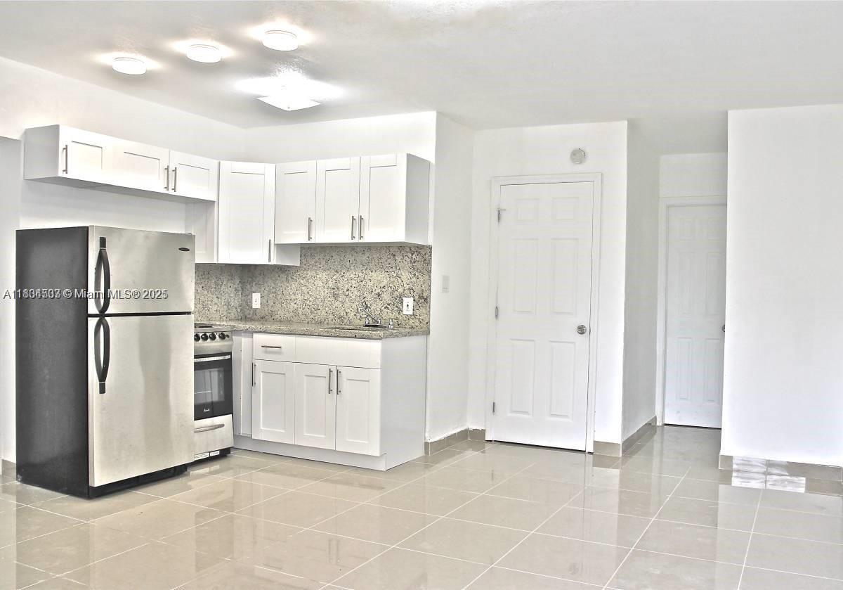 1046 Foster Rd 1