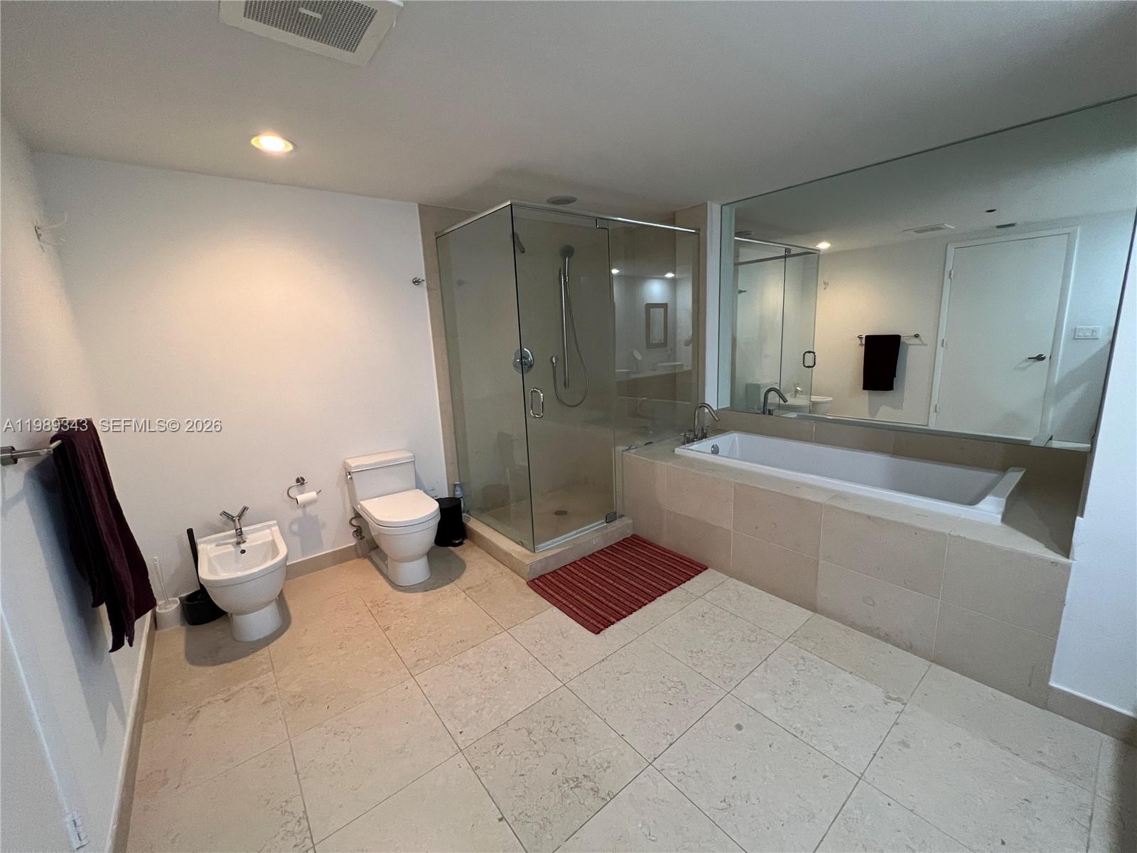 ICON BRICKELL NO TWO - Residential