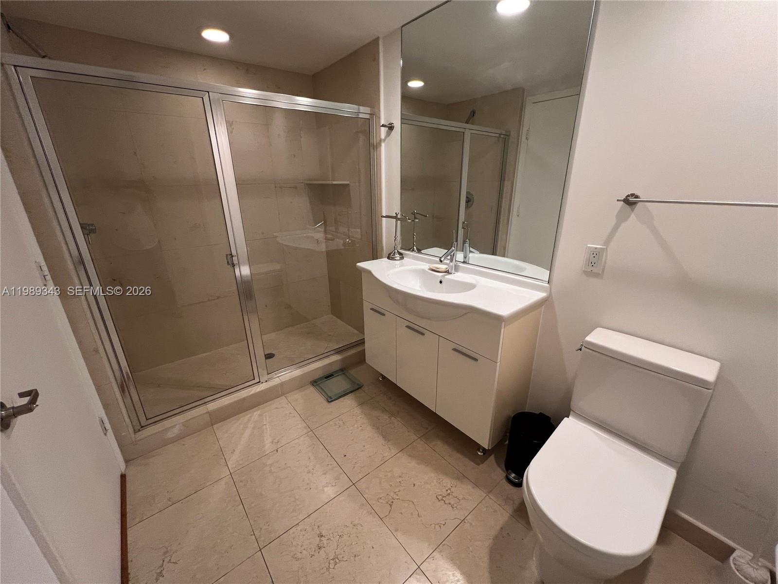 ICON BRICKELL NO TWO - Residential