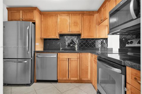 4141 Nautilus Dr 4G Miami Beach FL 33140