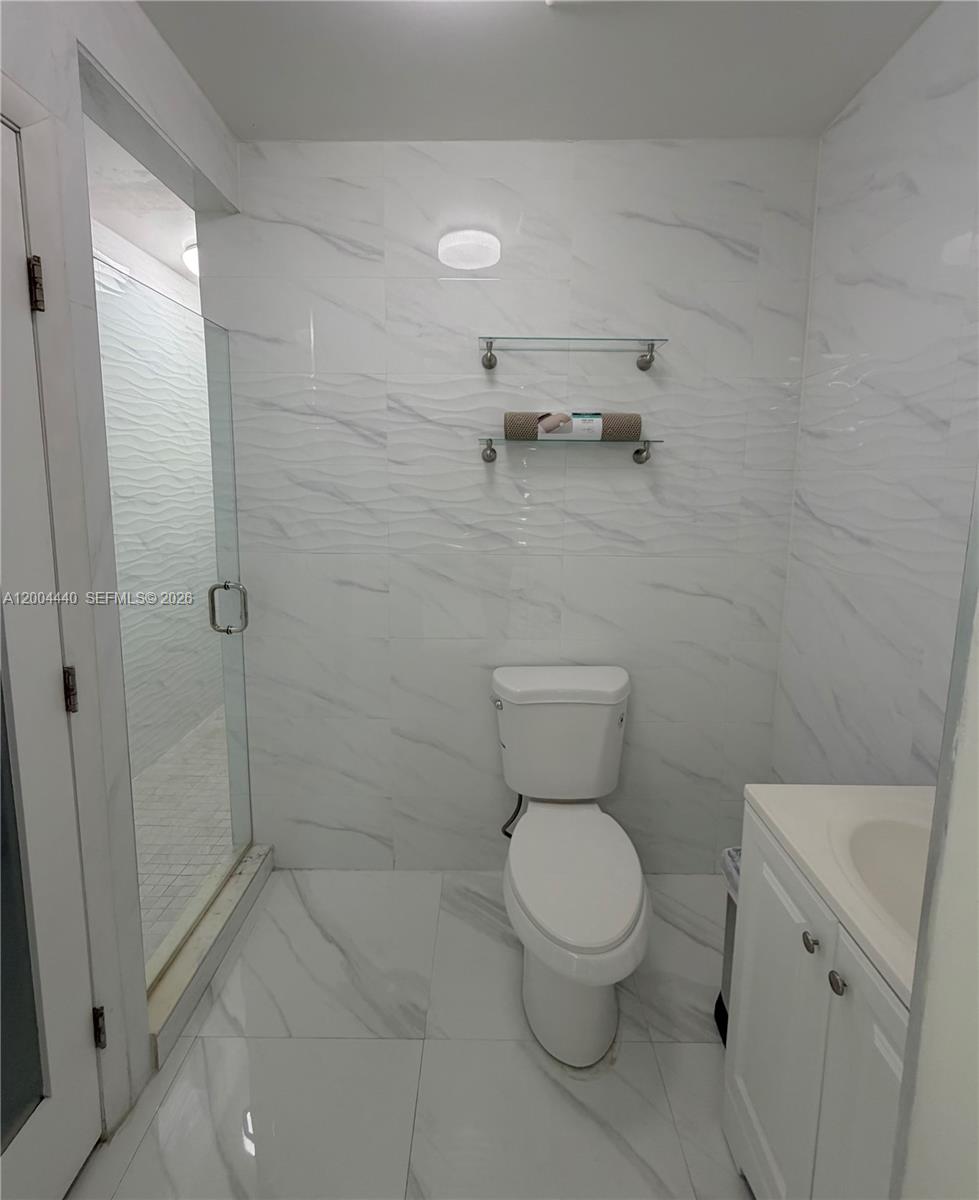 PALM SPRINGS SUB SEC A 4T - Residential Lease