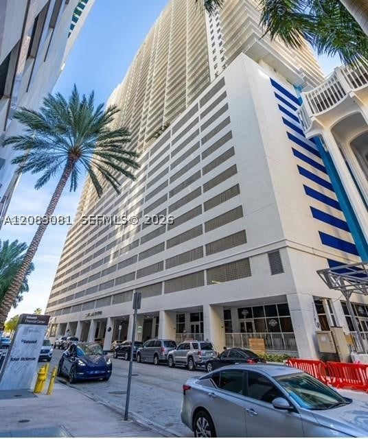 1200 Brickell Bay Dr